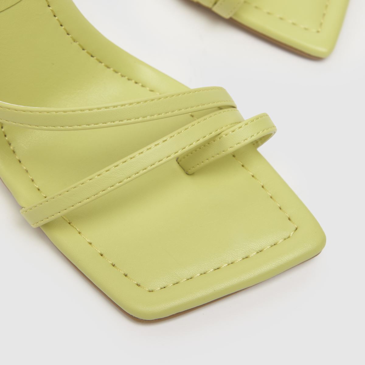 Schuh Sicily pántos, szögletes orrú, zöld magassarkú cipő