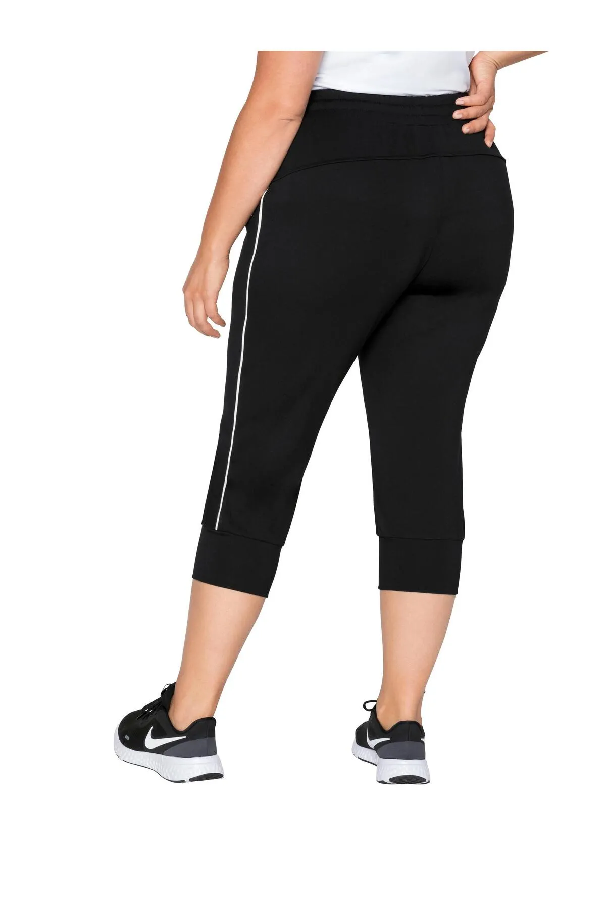 Sheego  Kurze Sporthose - Schwarz - Mittlerer Bund