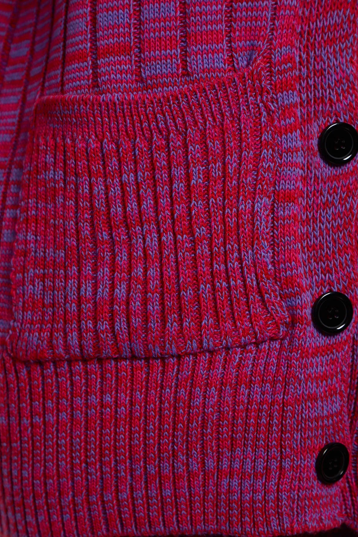 Trendyol Collection  Set aus Oberteil und Unterteil aus Strick mit Farbverlauf und lila Hose TWOAW24AU00054