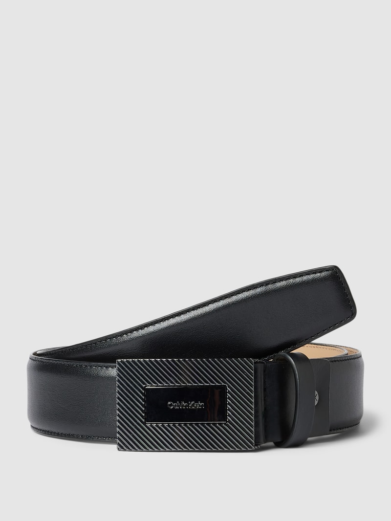 Gürtel aus Leder in schwarz
