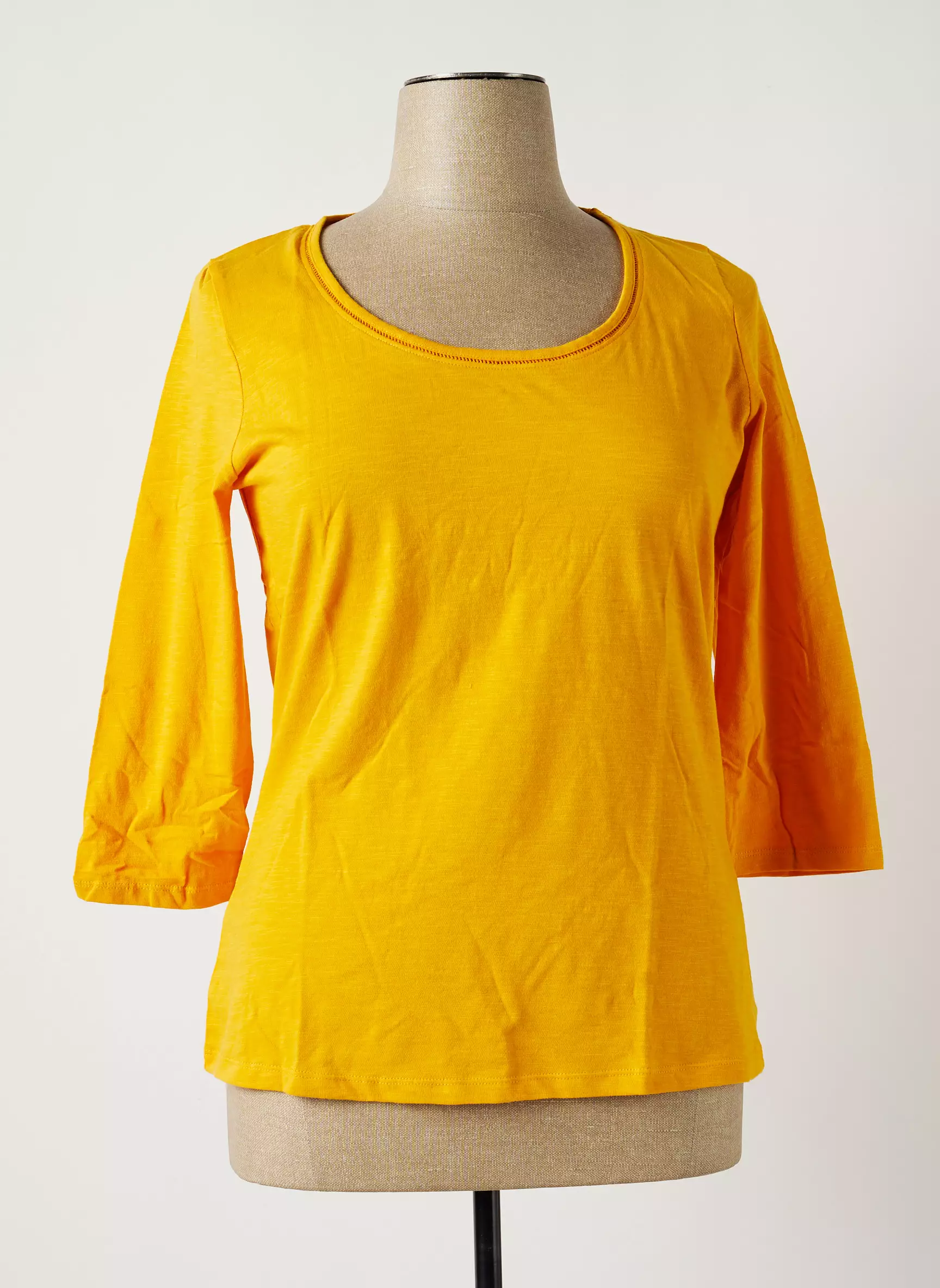 La Fiancee Du Mekong Tshirts Femme couleur jaune