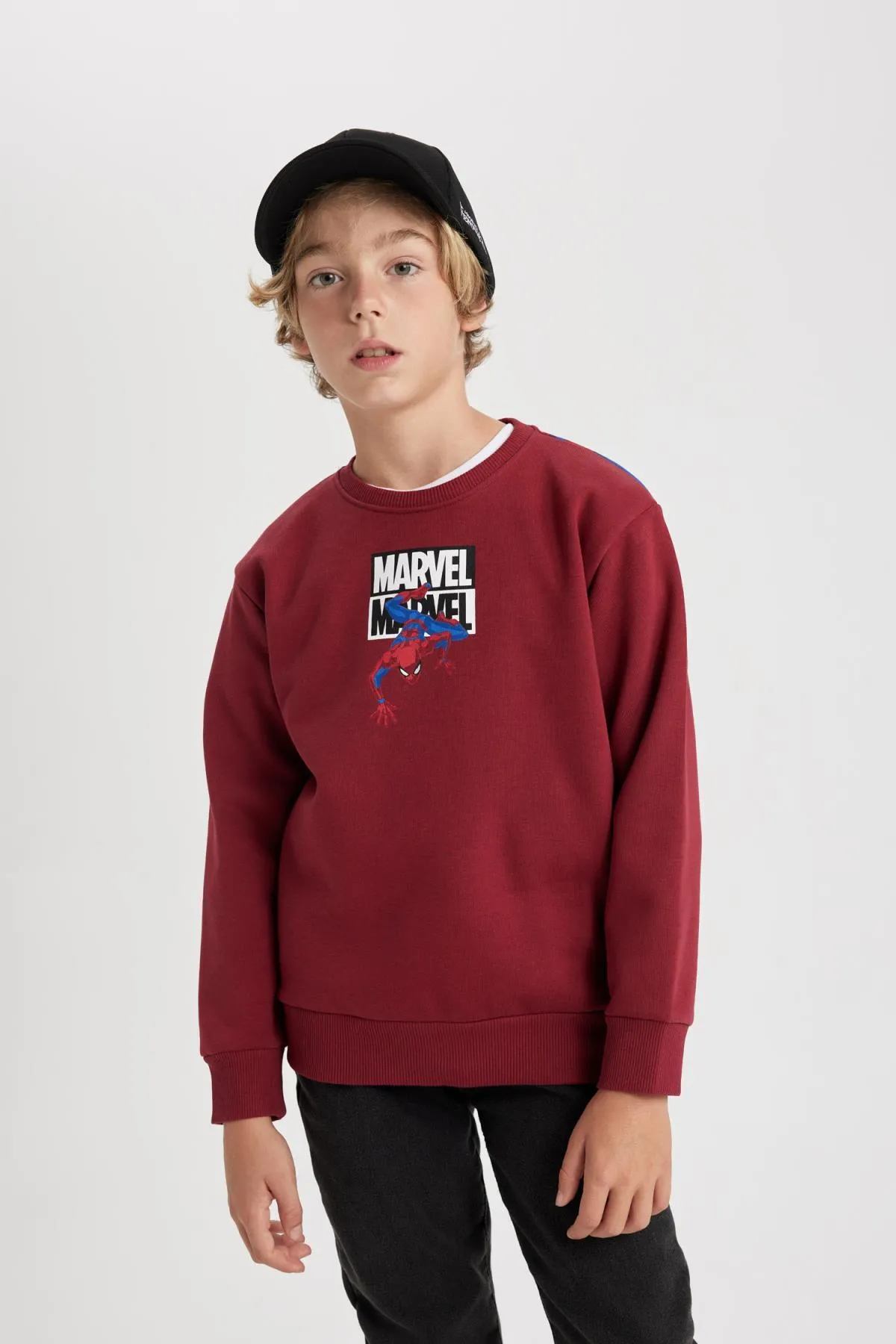 DeFacto  Dickes Marvel Spiderman-Sweatshirt mit Rundhalsausschnitt für Jungen