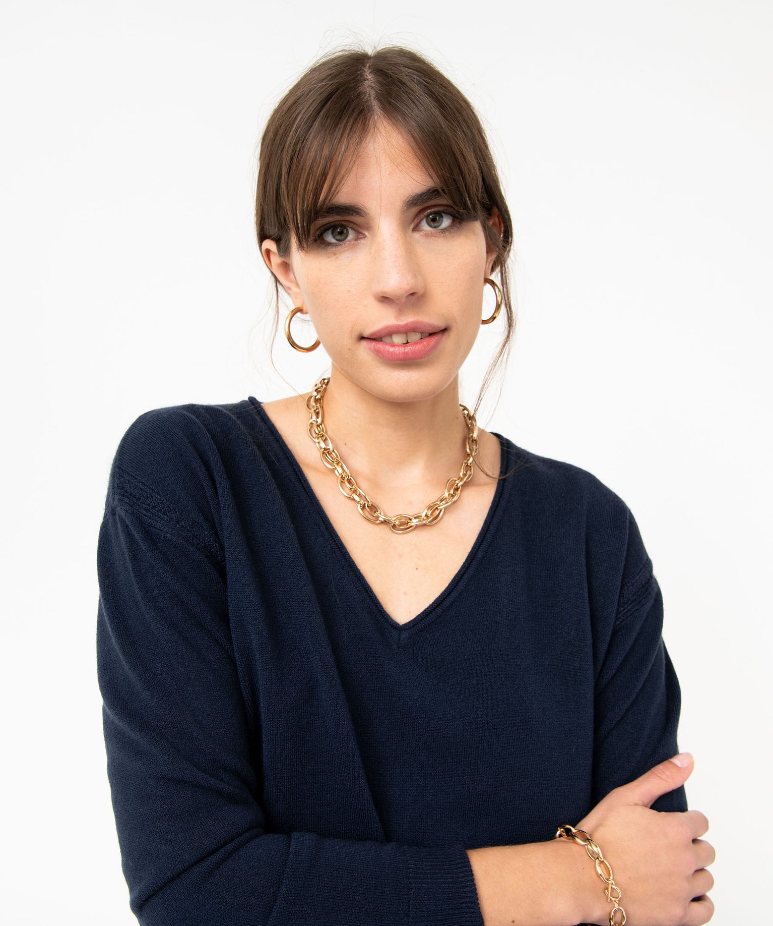 Pull femme en maille fine avec large col V marine | GEMO