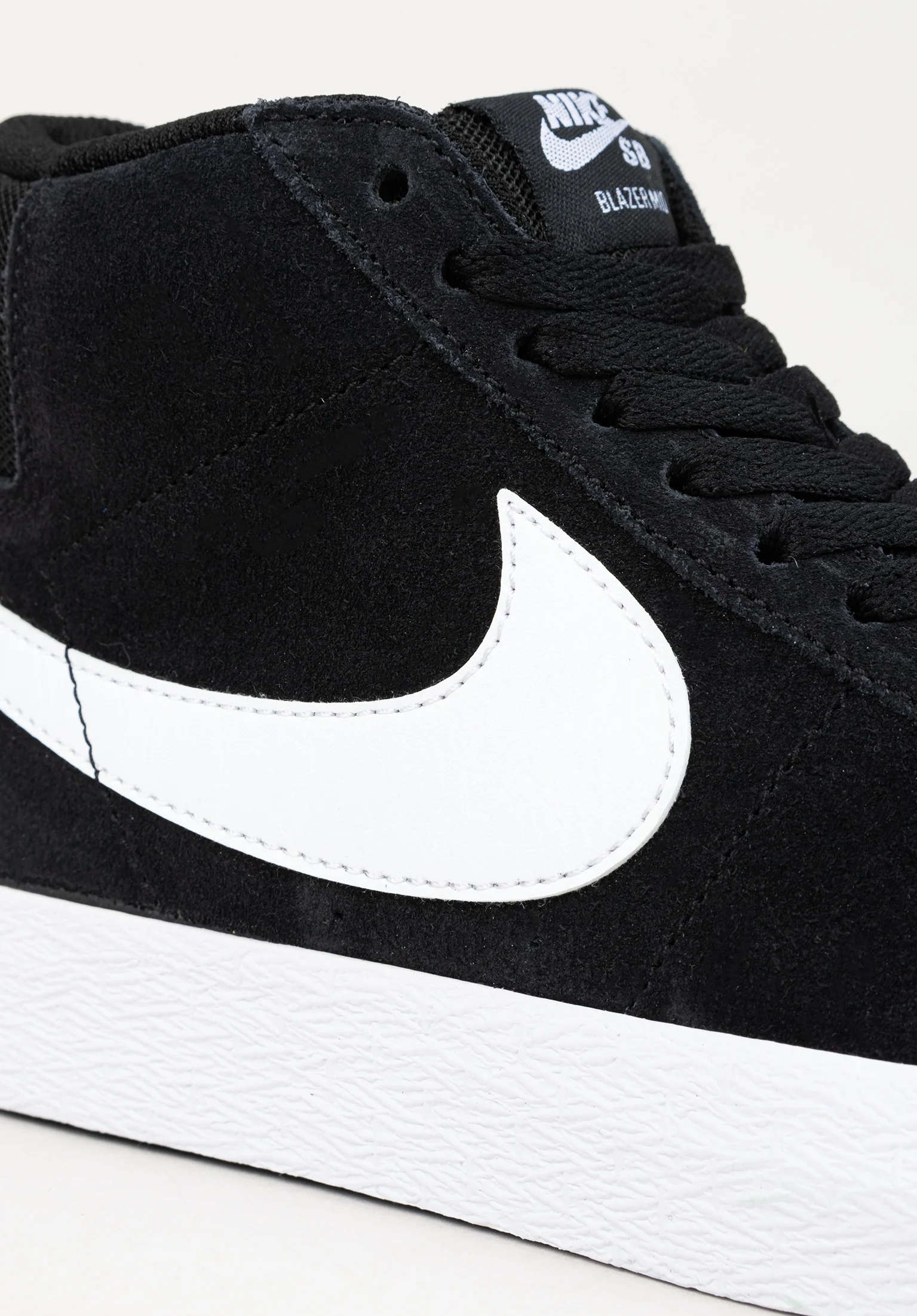 Zoom Blazer Mid