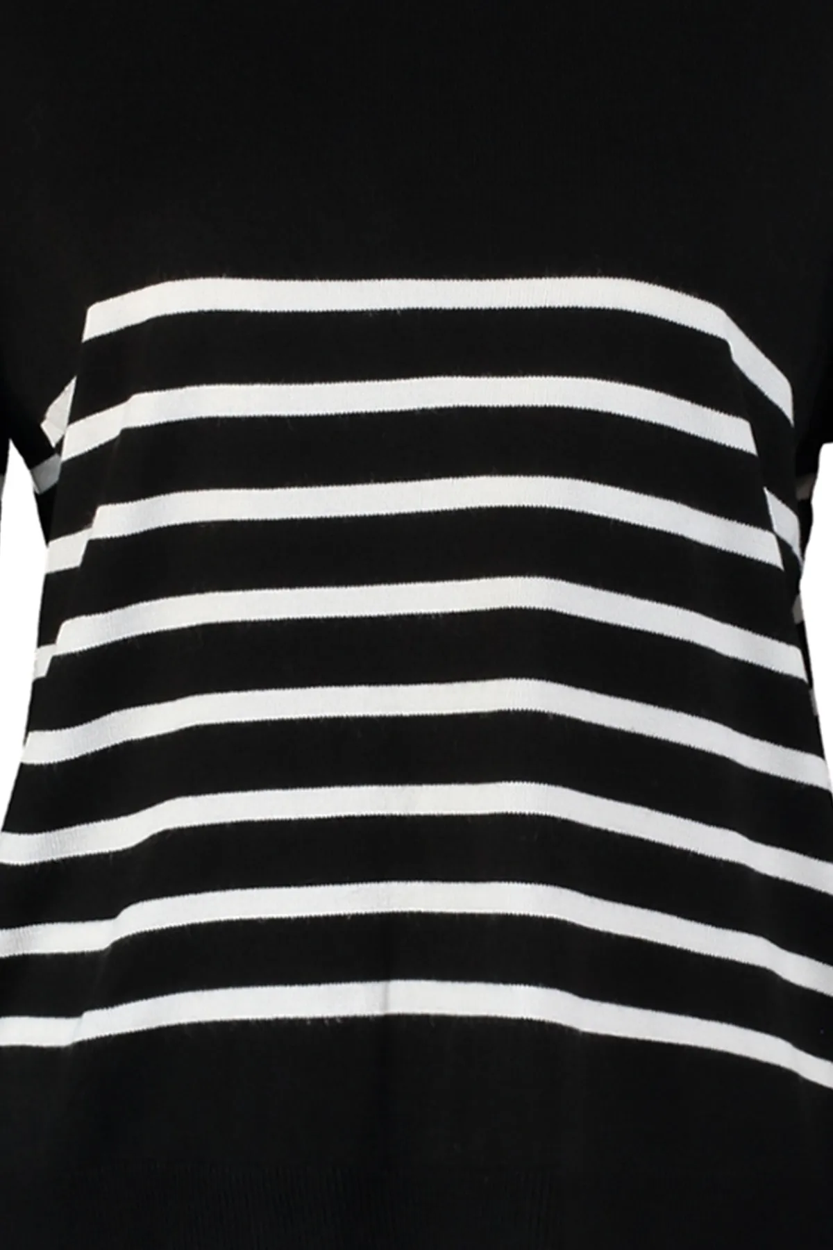 Trendyol Curve  Schwarz gestreifter Strickpullover mit Rundhalsausschnitt TBBAW23AN00119