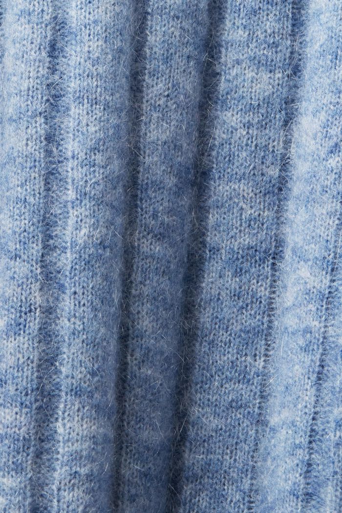 Oversize Rippstrickpullover mit V-Ausschnitt