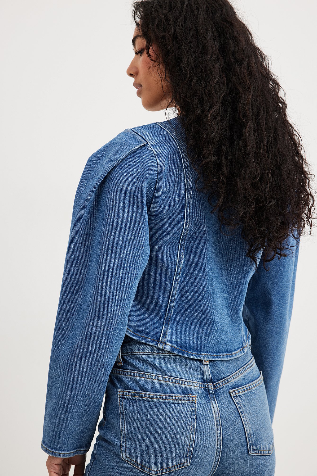 Denim-Bluse mit weiten Ärmeln