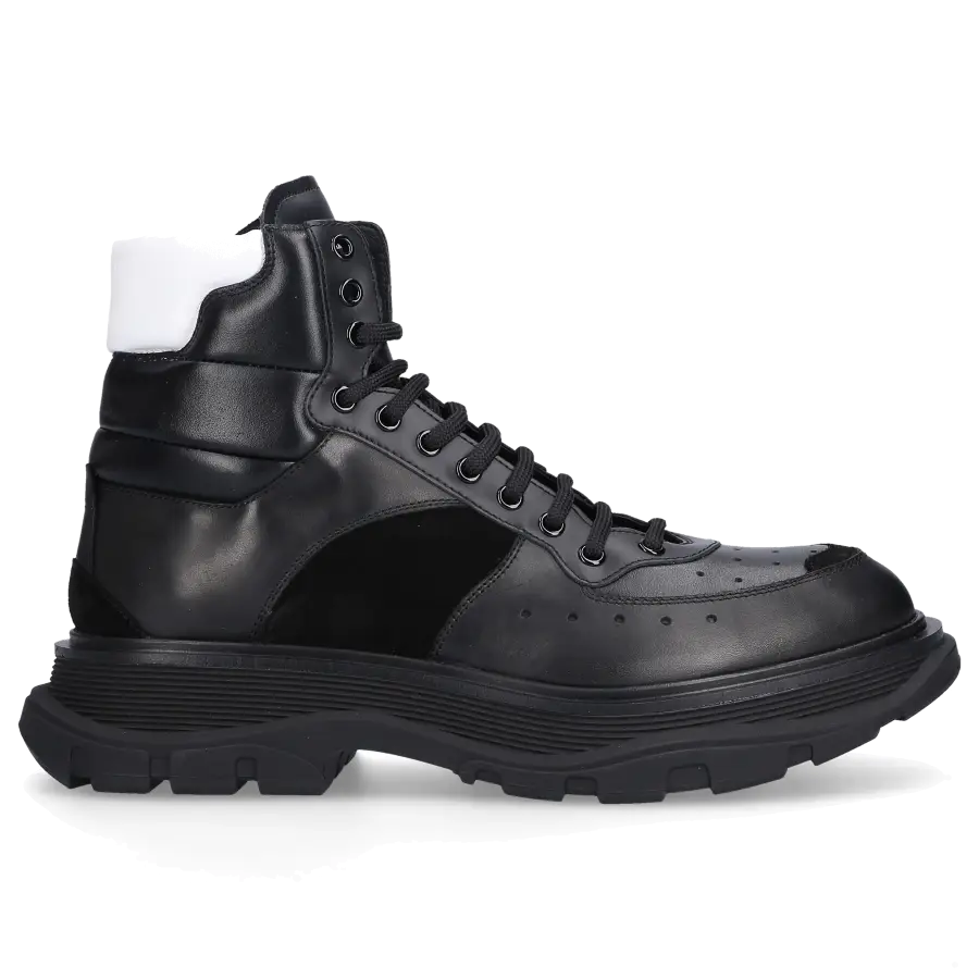 Alexander McQueen - Stiefeletten WHRH6 Kalbsleder - schwarz