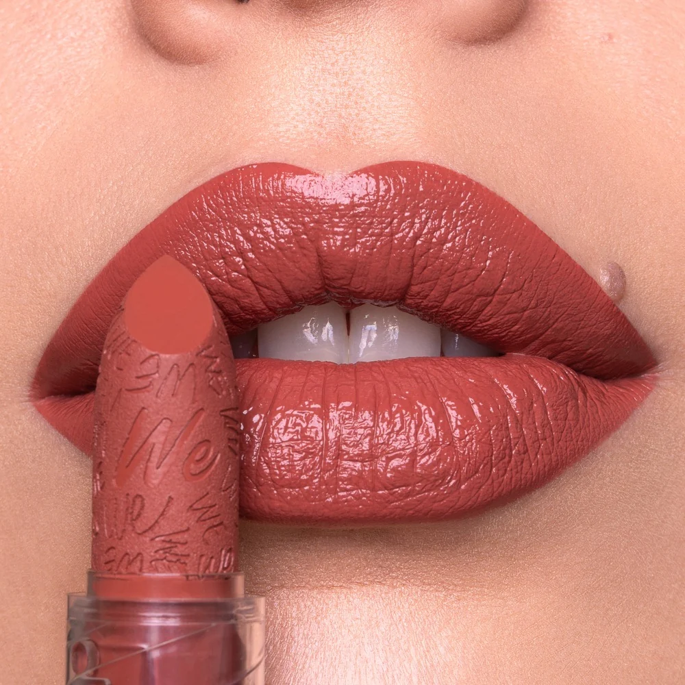 IF Lipstick - Rtěnka, Zářivá rtěnka