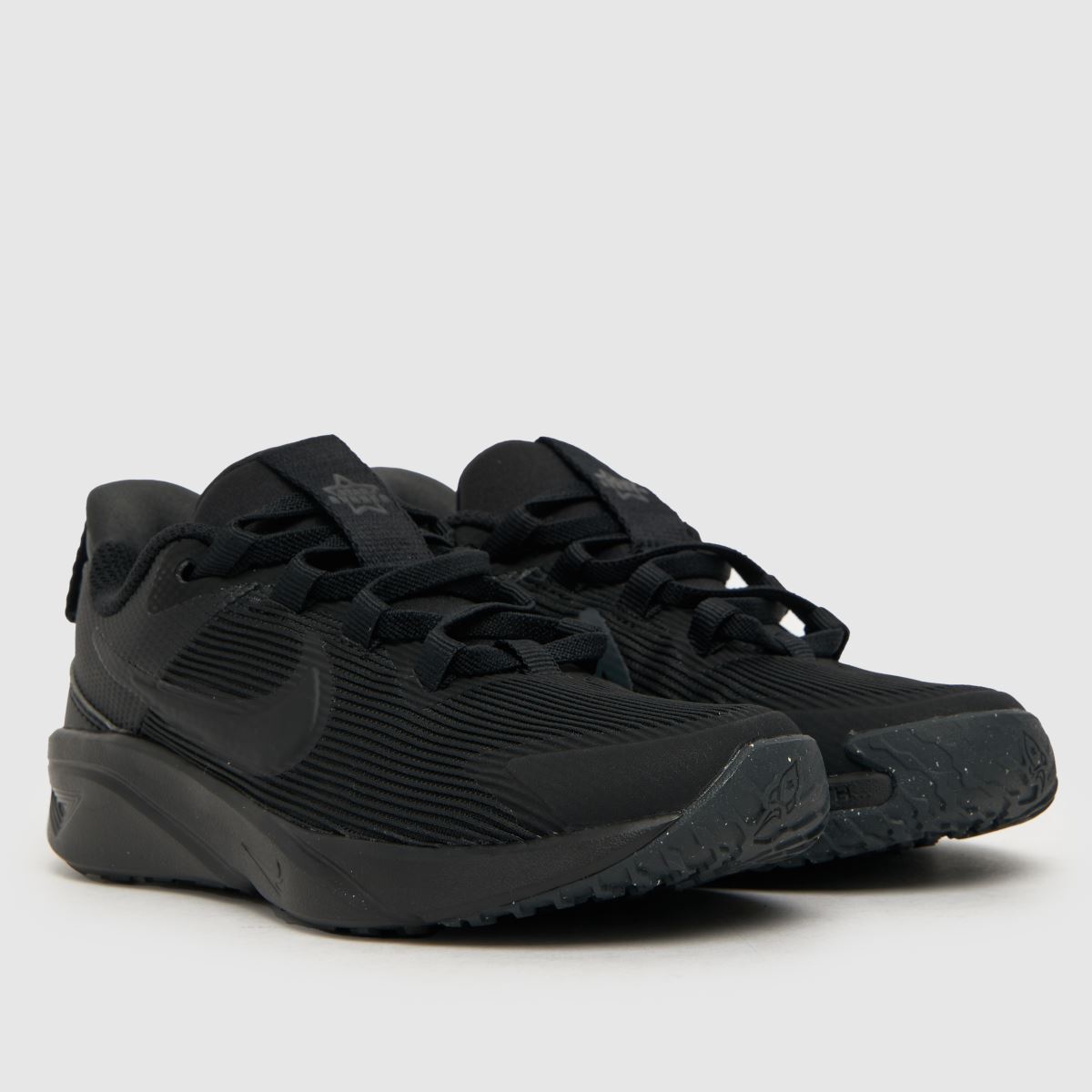 Nike svarta Star Runner 4 Junior-träningsskor
