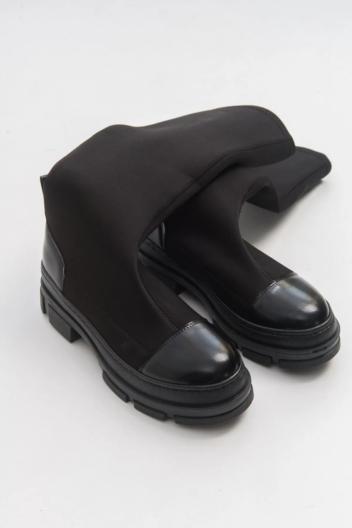 LuviShoes  Bella Black Scuba Damenstiefel