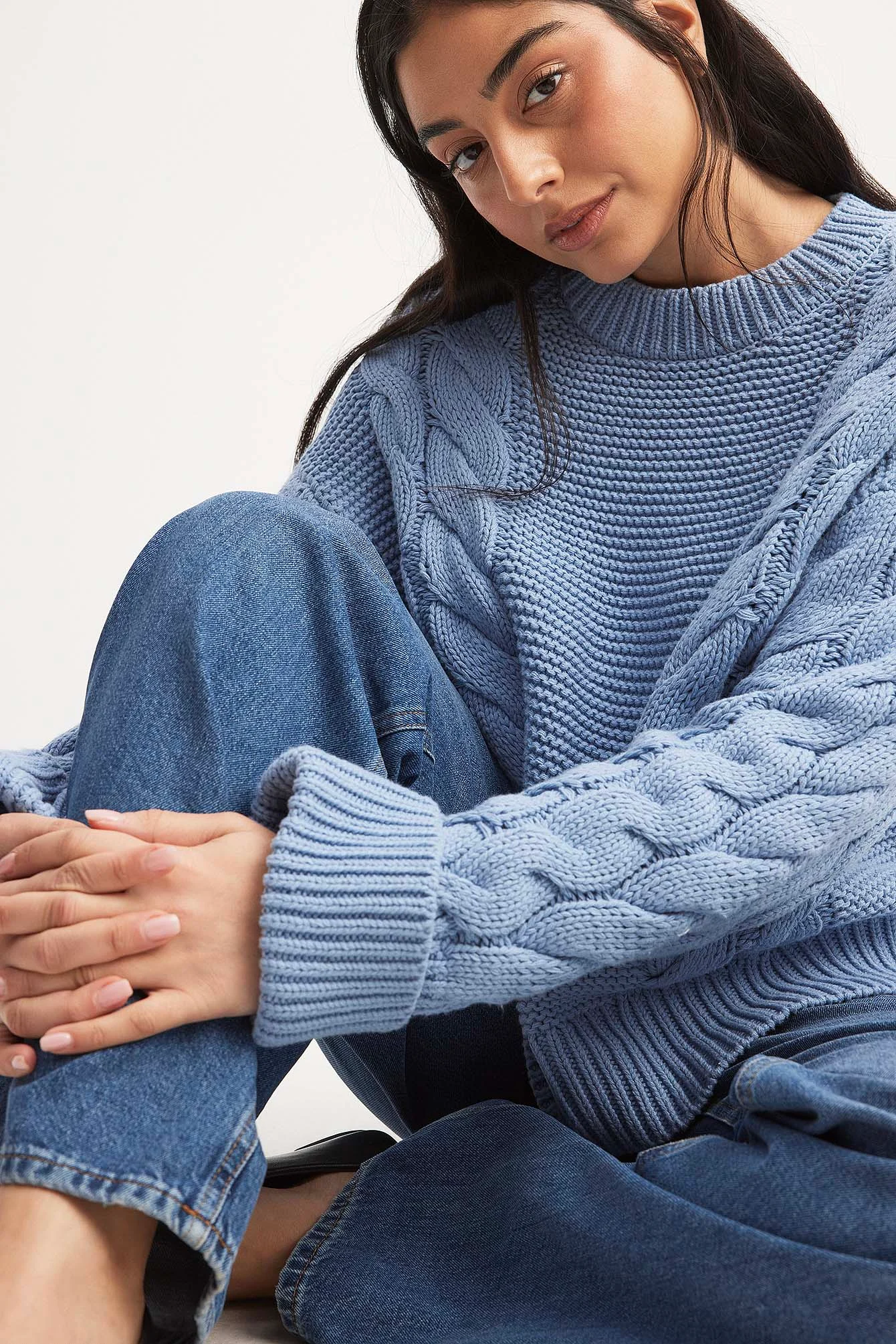 Oversized-Strickpullover mit Zopfmuster