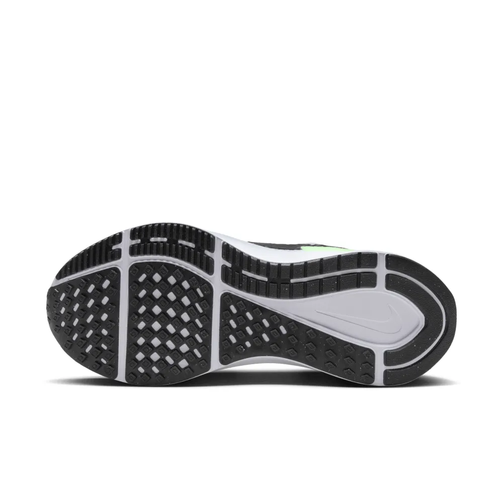 Nike Structure 25 DJ7884-105 / weiss