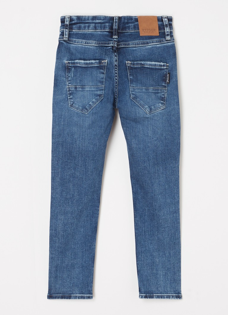 Înapoi la blugii skinny elastici de la James Jeans