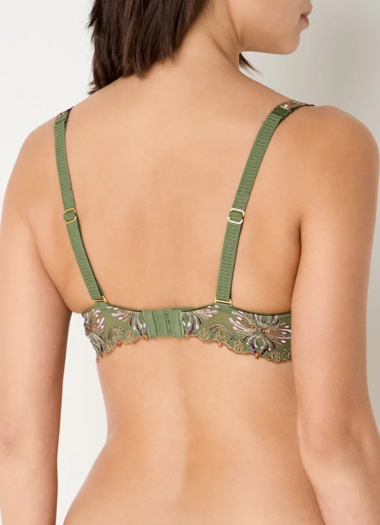 Sutien cu burete brodat Chantelle