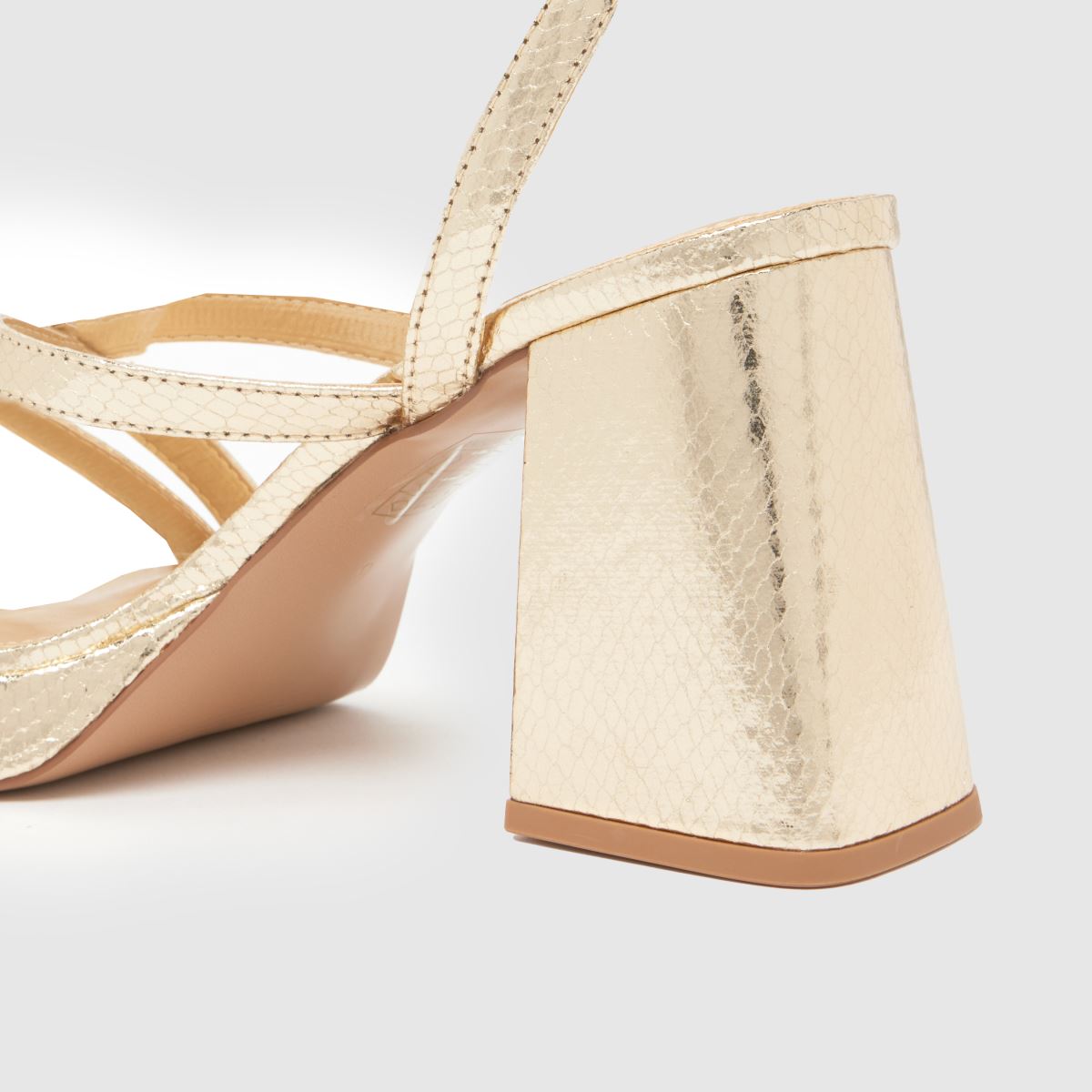 Schuh Star pántos platformos magassarkú arany színben