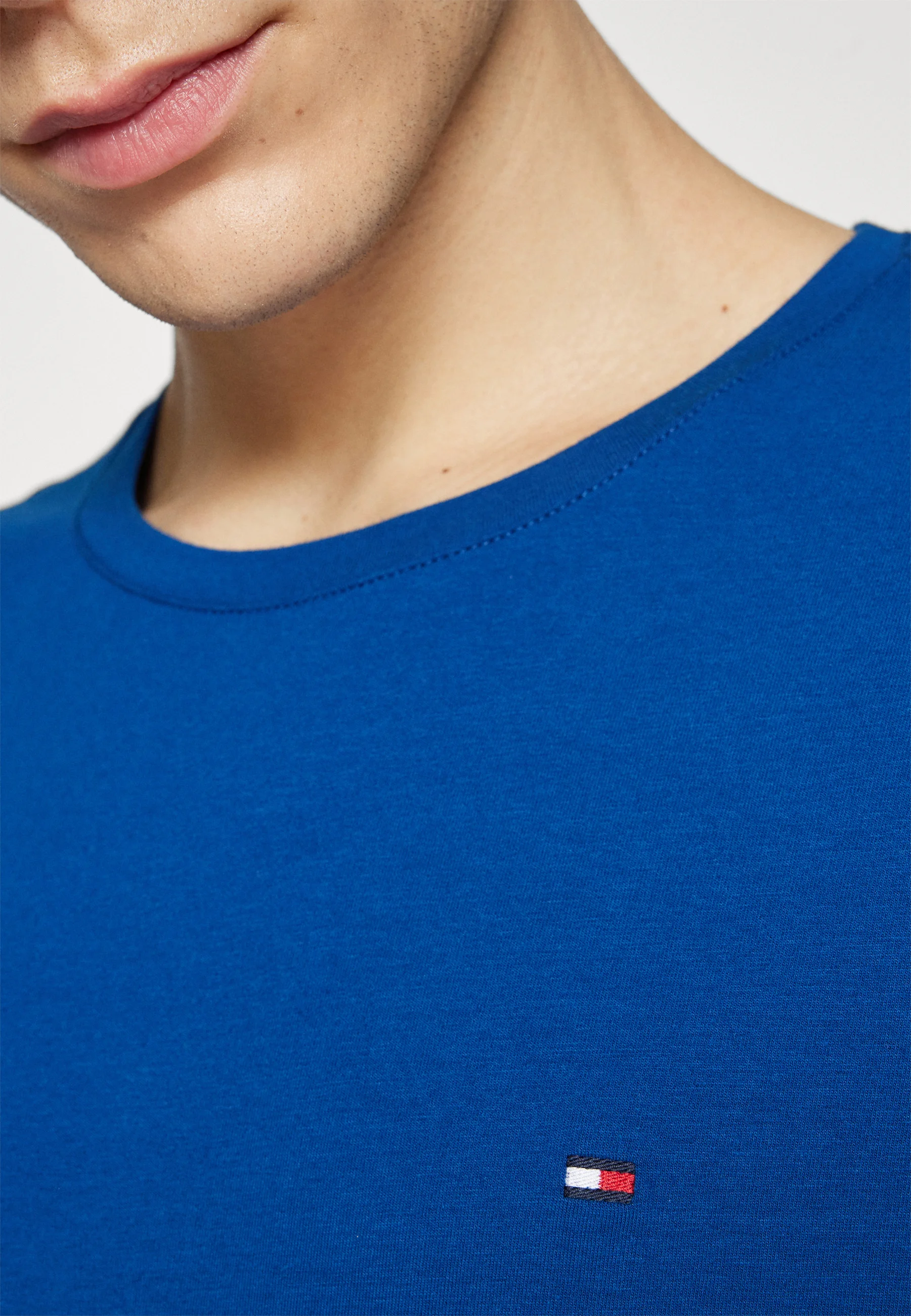 Tommy Hilfiger STRETCH SLIM FIT TEE - Camiseta básica