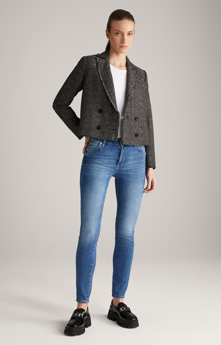 Jeans in Medium Blue Washed