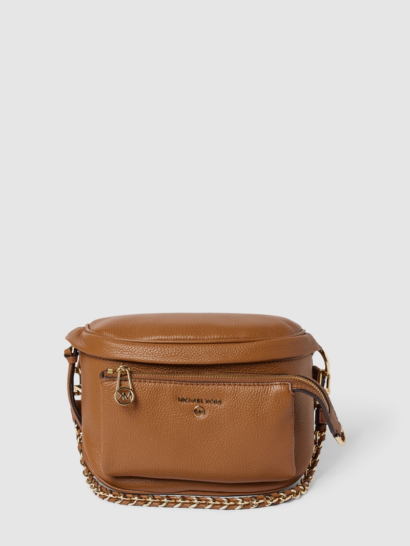 Crossbody Bag mit Label-Applikation Modell 'SLATER' in cognac