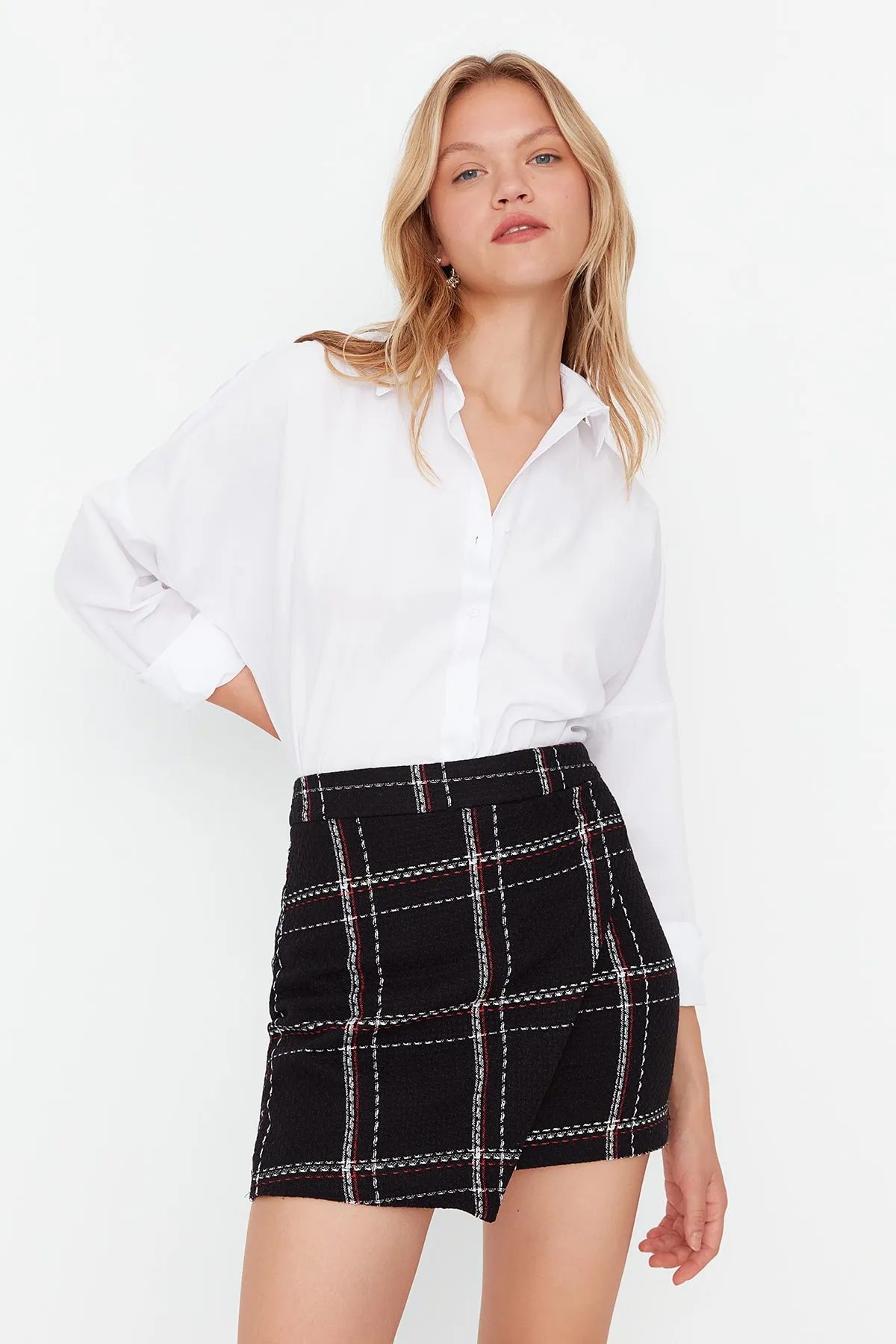 Trendyol Collection  TWOAW23ET00050 - Zweireihiger Minirock aus schwarzem Tweedstoff