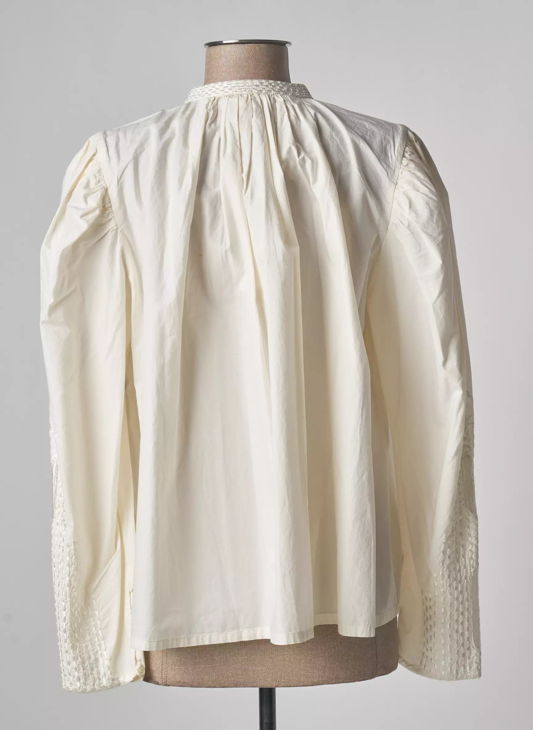 V De Vinster Blouses Femme couleur beige