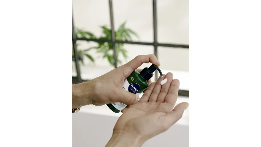 NIVEA MEN Sensitive Pro Feuchtigkeitsbalsam 150 ml