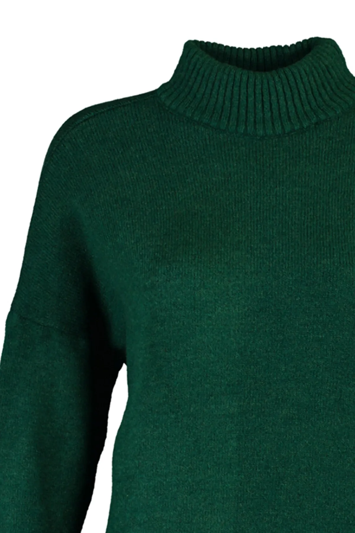 Trendyol Collection  Smaragdgrüner, weich strukturierter Strickpullover mit Stehkragen und weiter Passform TWOAW23KZ00469