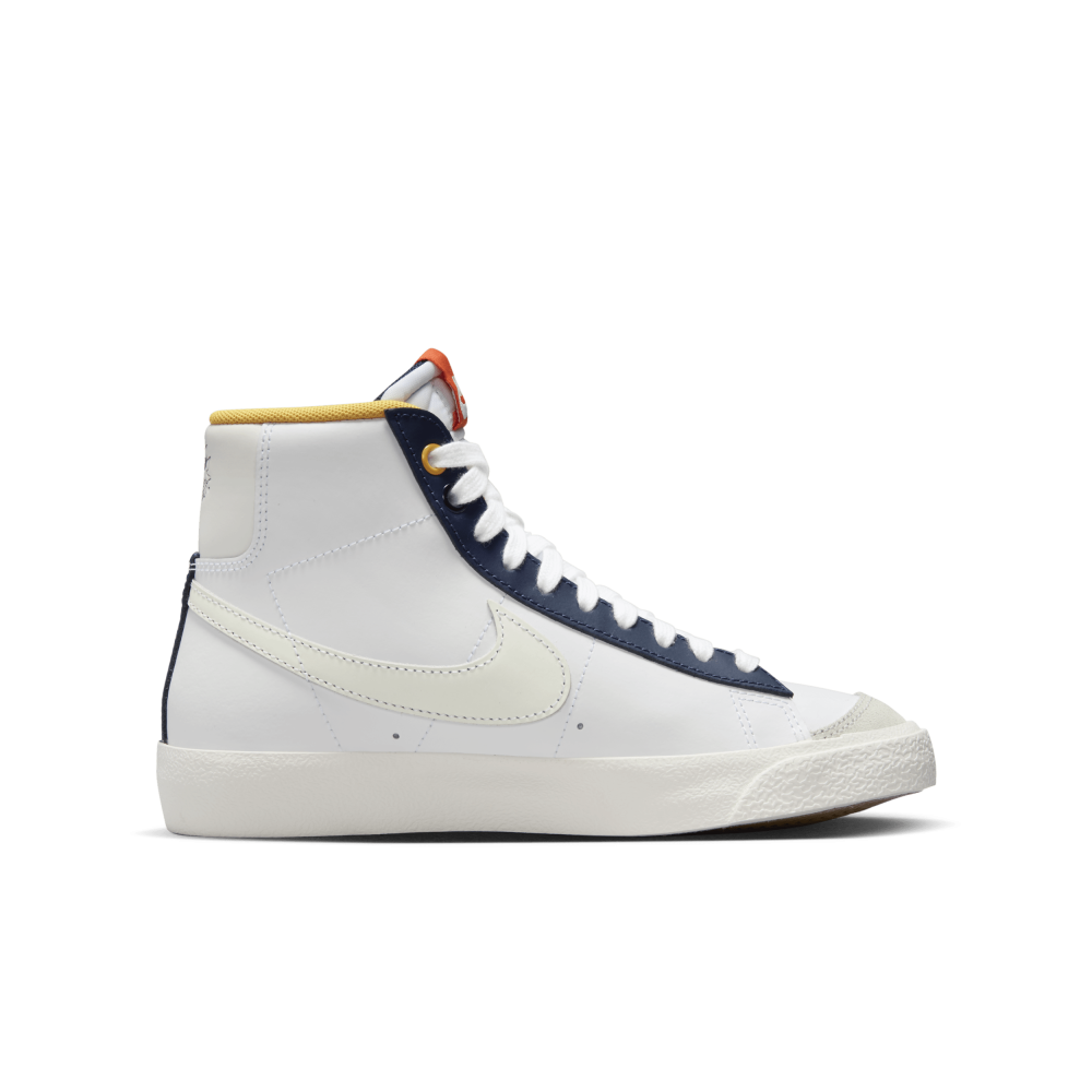 Nike Blazer Mid 77 BG FN6966-100 / weiss
