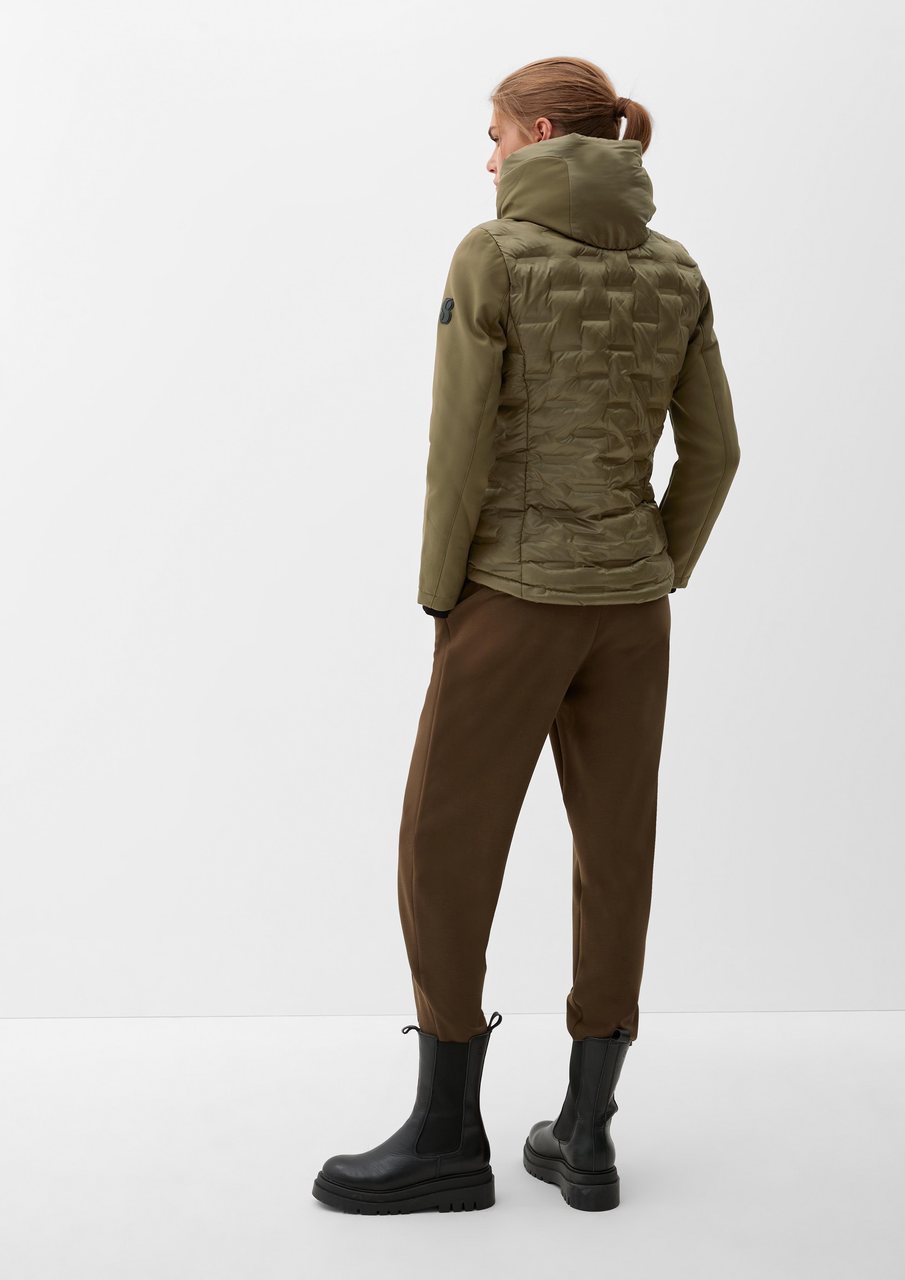 Jacke mit verstaubarer Kapuze  EME-2120478-7946