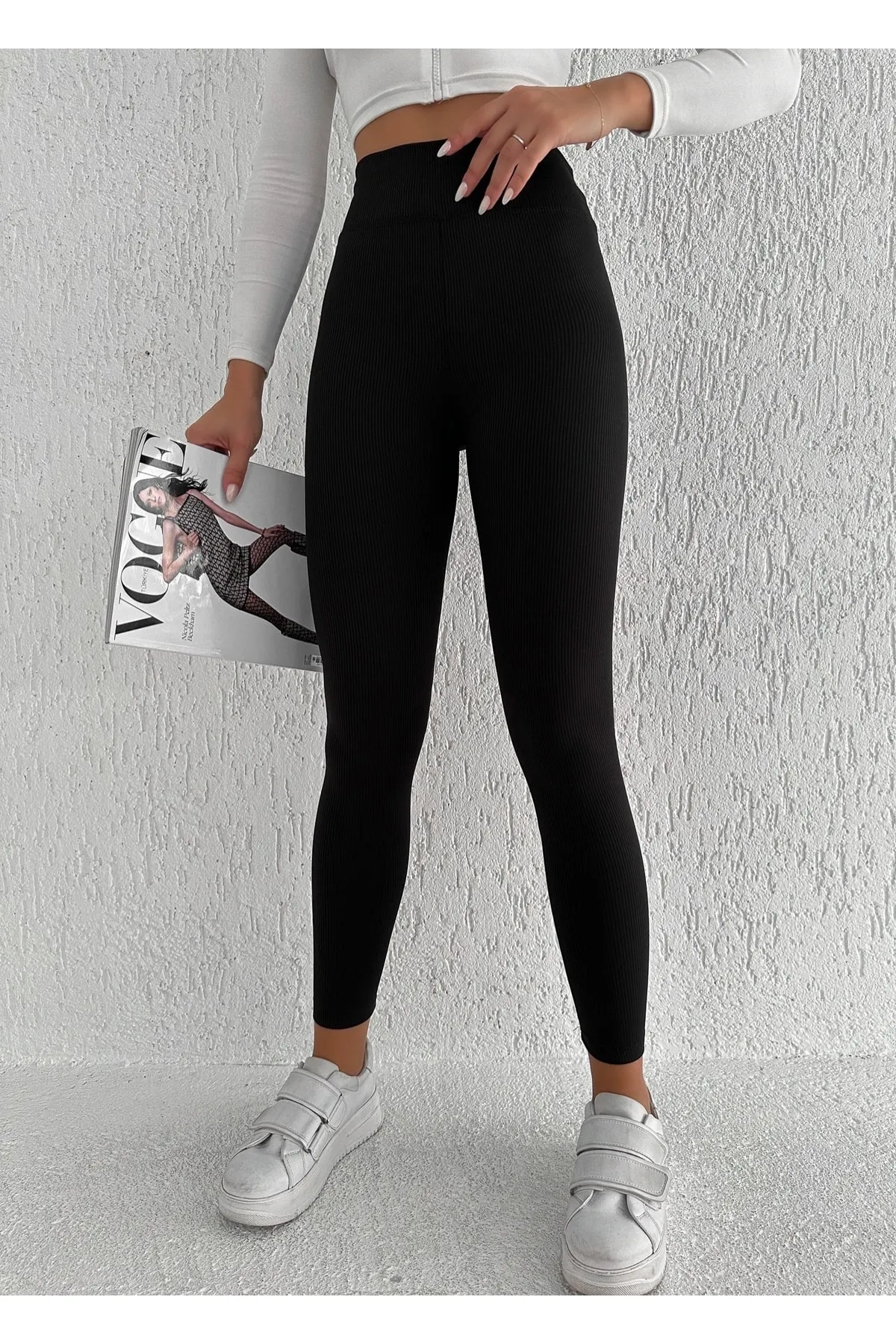 BEJNA  Gerippte Damen-Strumpfhose aus schwarzem Fleece mit hoher Taille