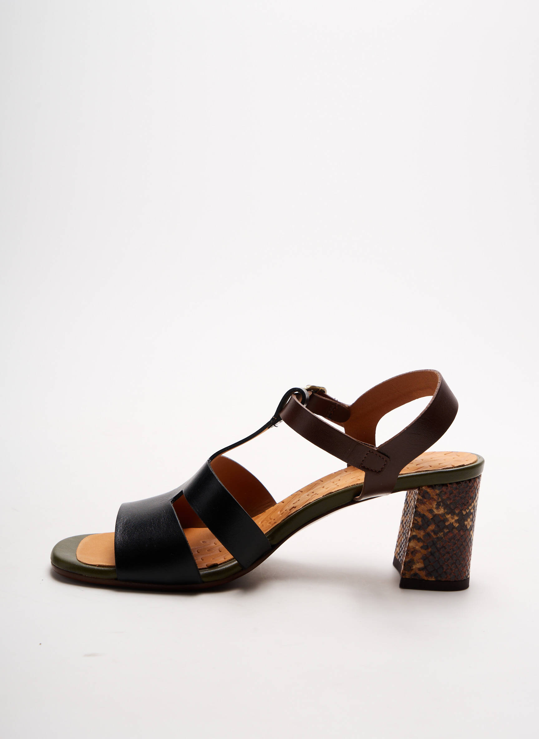 Chie Mihara Sandales Nu Pieds Femme couleur noir