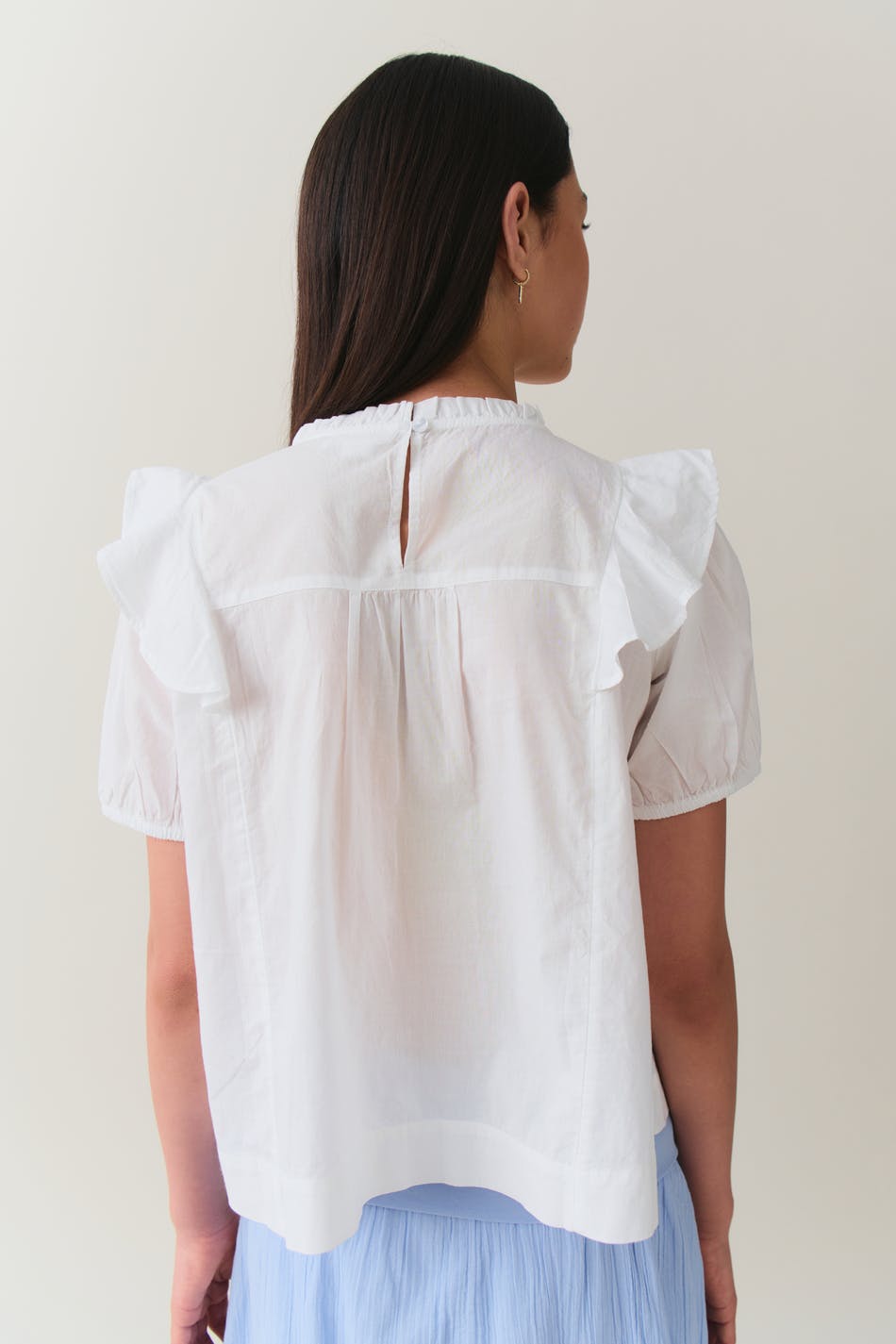 Y puffsleeve lace top