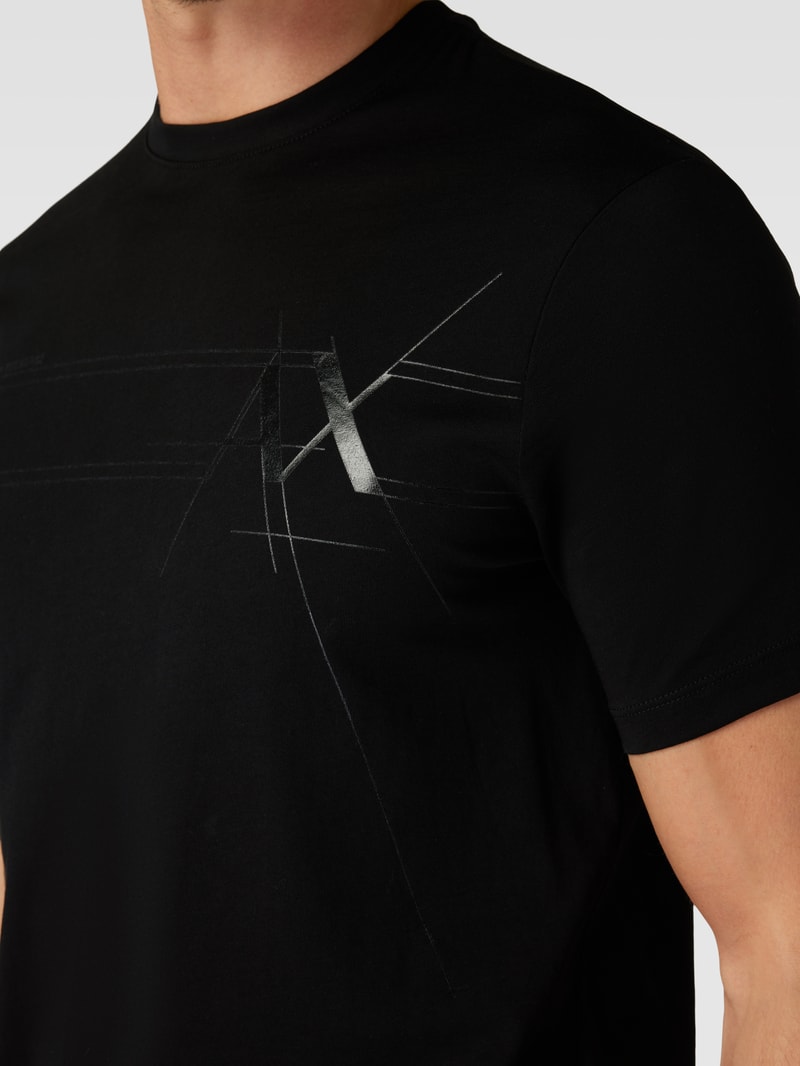 T-Shirt mit Label-Print in schwarz