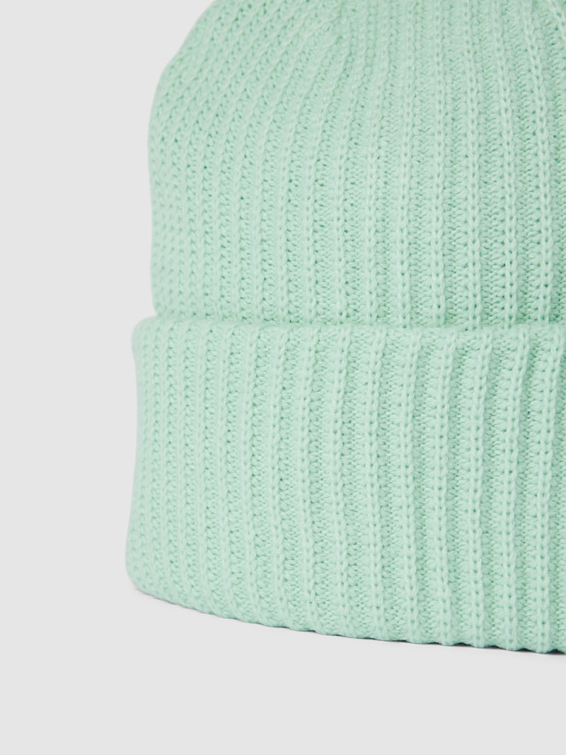 Strickmütze mit breitem Umschlag Modell 'HEXO' in mint
