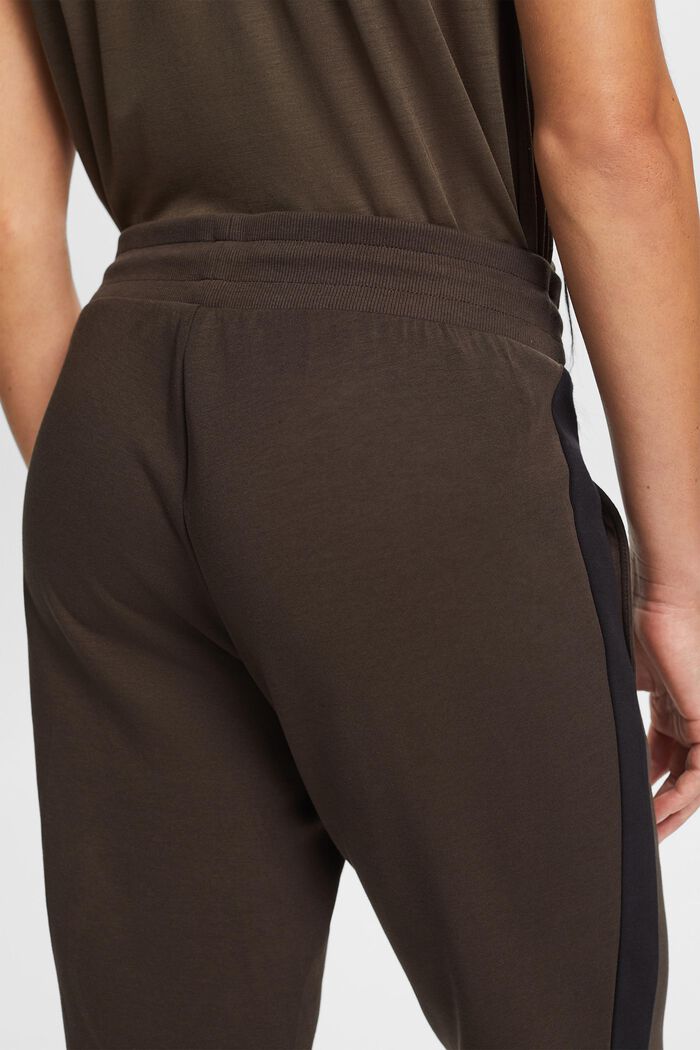 Schmale Jogginghose aus Baumwoll-Mix