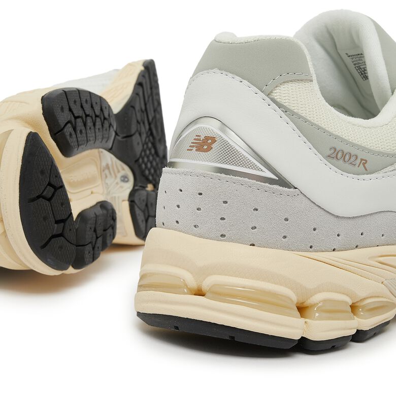 New Balance M2002RIA white