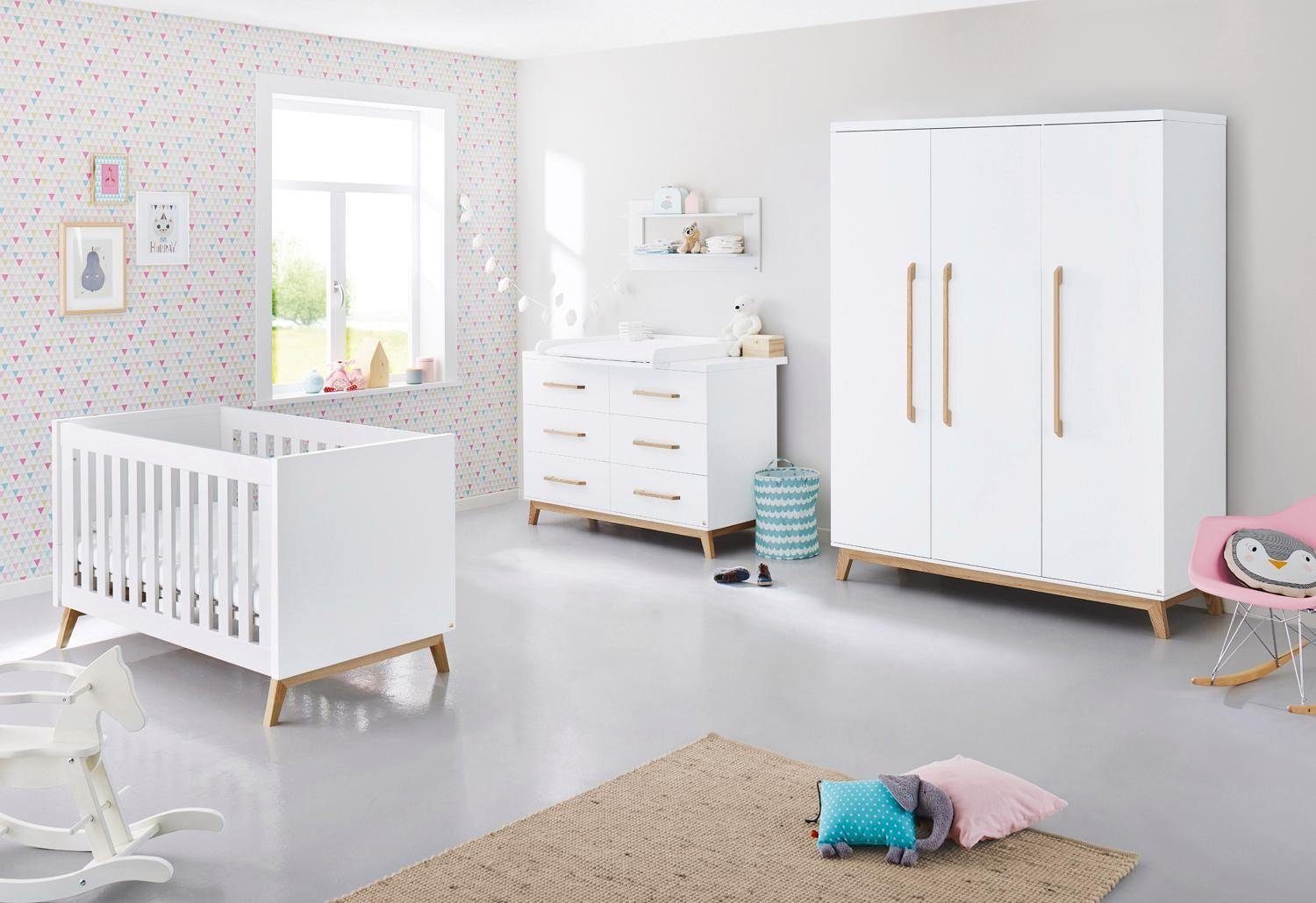 Pinolino® Babyzimmer-Komplettset Riva, (Set, 3-St., Kinderbett, Schrank, Wickelkommode), extrabeit groß; mit Kinderbett, Schrank und Wickelkommode