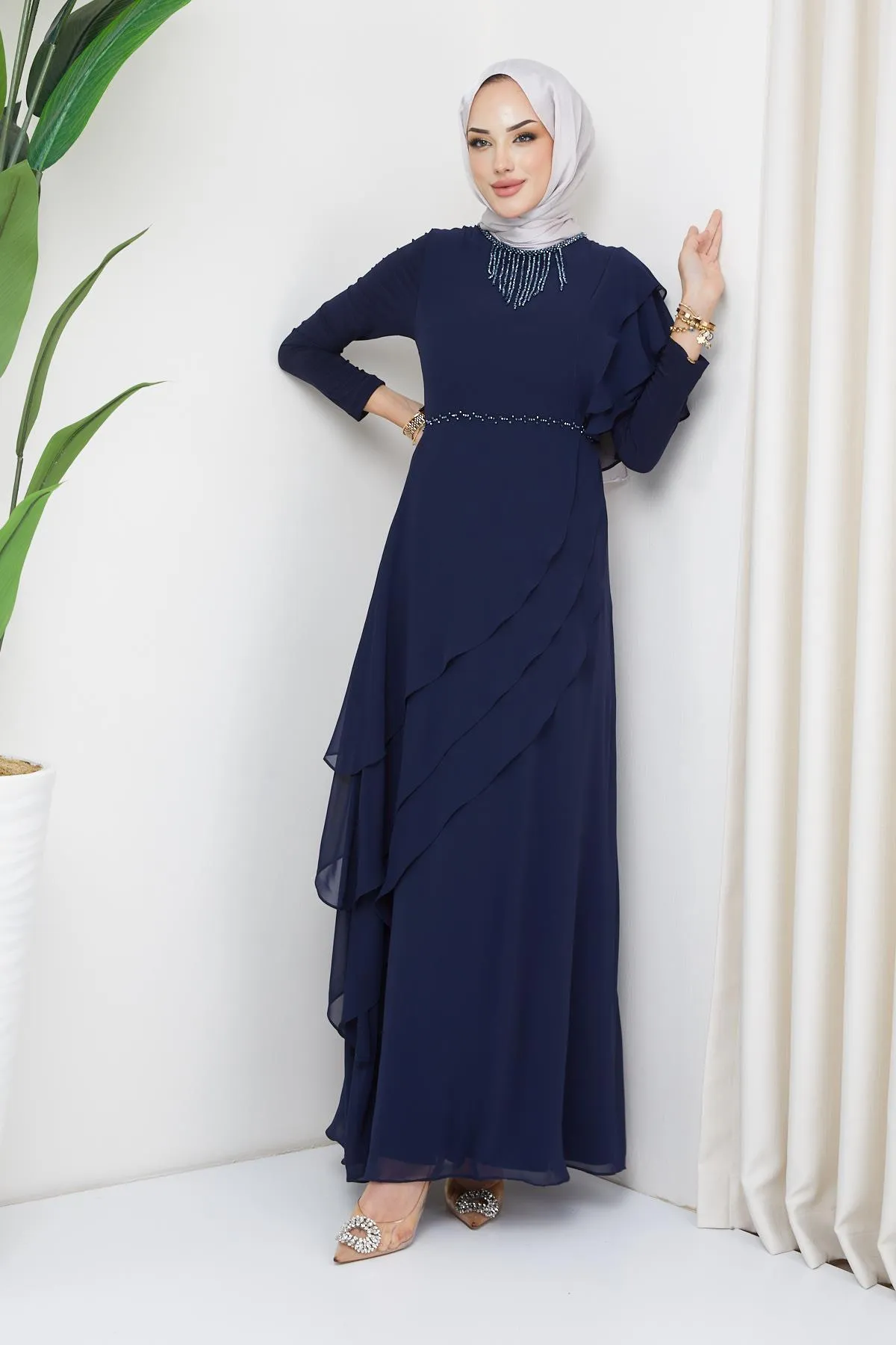 Olcay  Abendkleid aus Chiffon mit Hijab und Perlenverzierung, Marineblau, 1652