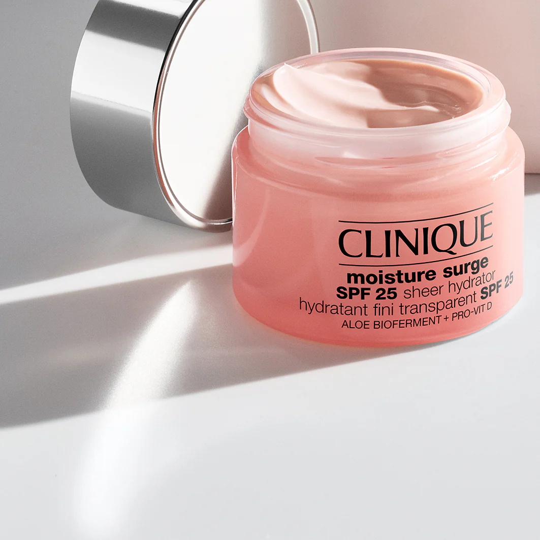 Moisture Surge Moisture Surge SPF25 Sheer Hydrator - Kosteuttava päivävoide
