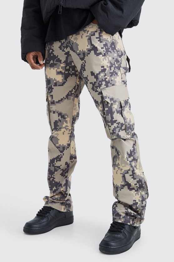 Slim-Fit Camouflage Cargohose