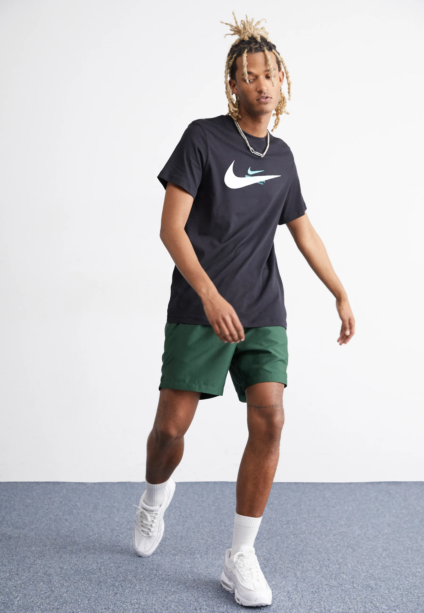 Nike Sportswear TEE - Camiseta con estampado