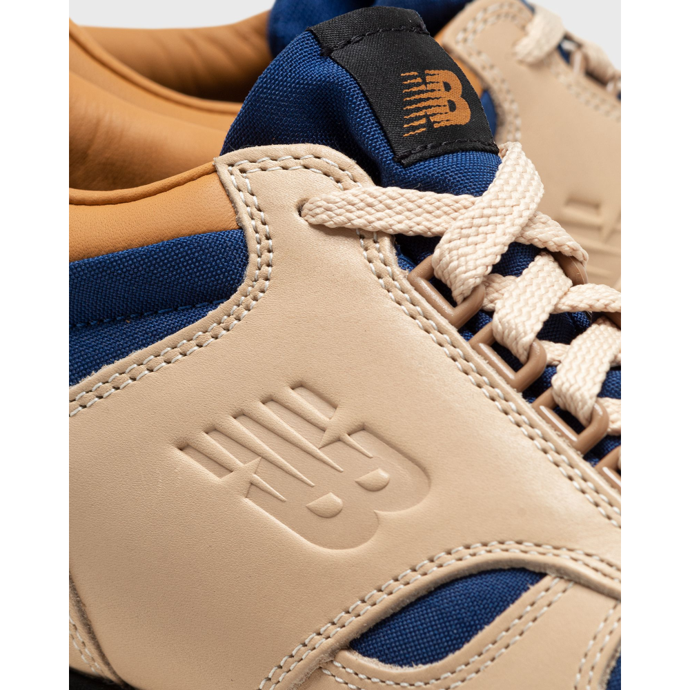 New Balance Rainier Low UALGSVT / braun