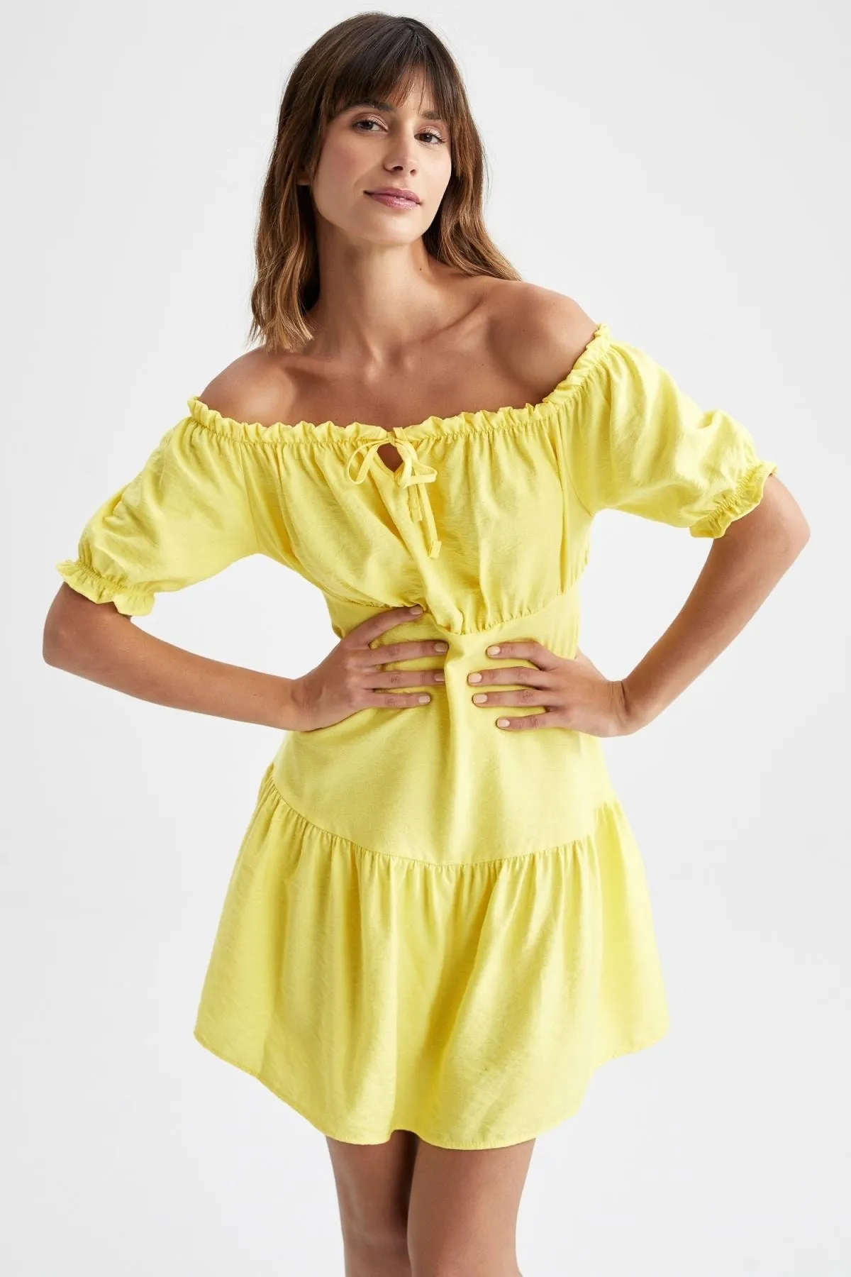 DeFacto  Schulterfreies Minikleid mit kurzen Ärmeln