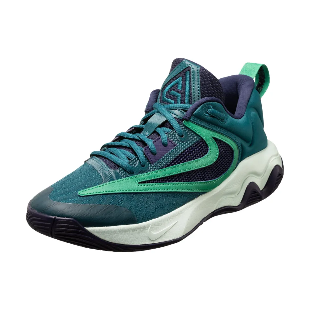 Nike Giannis Immortality 3 DZ7533-301 / grün