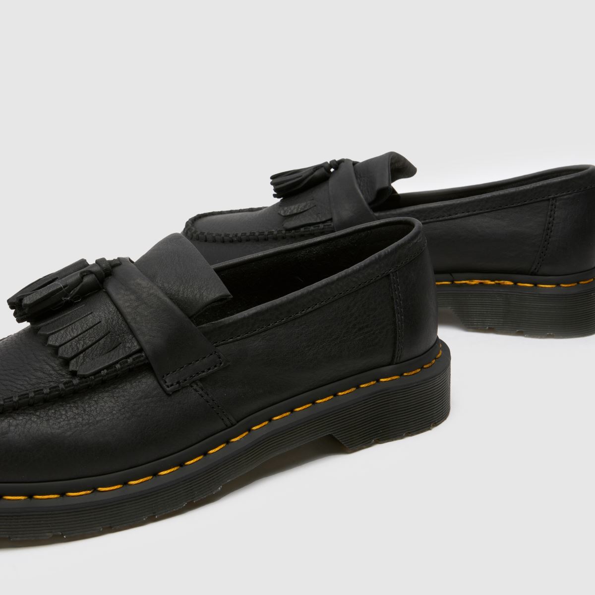 Dr Martens – Adrian – Svarta loafers med tofs
