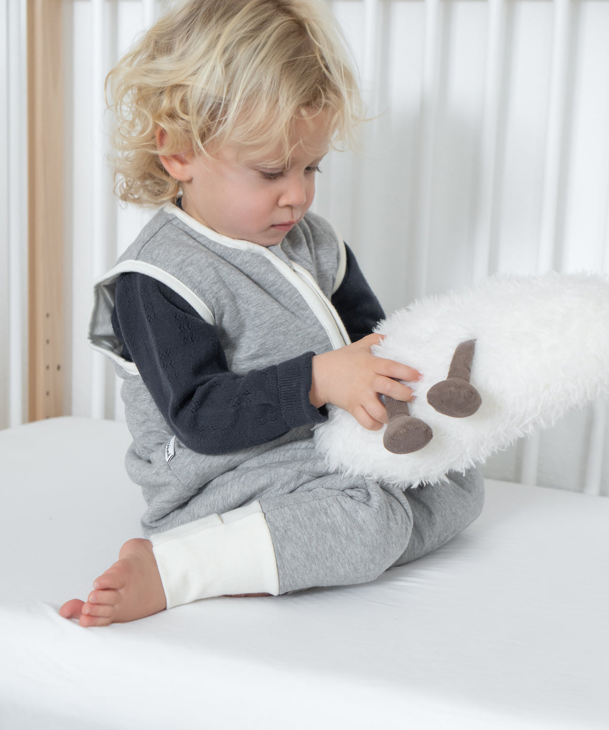 Baby-Schlafsack mit Beinen und Wollfüllung