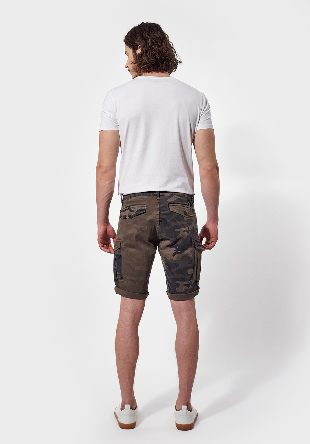 AZER   Bermuda en jean straight Homme kaki camouflage
