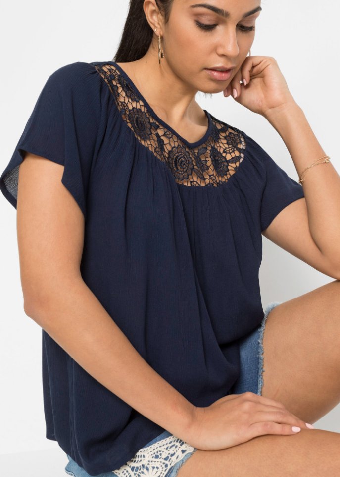 Bluse mit Spitze