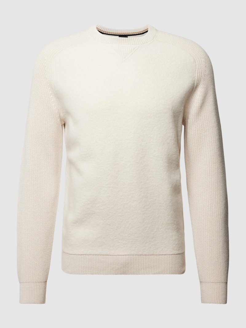 Strickpullover mit gerippten Abschlüssen Modell 'Matero' in offwhite