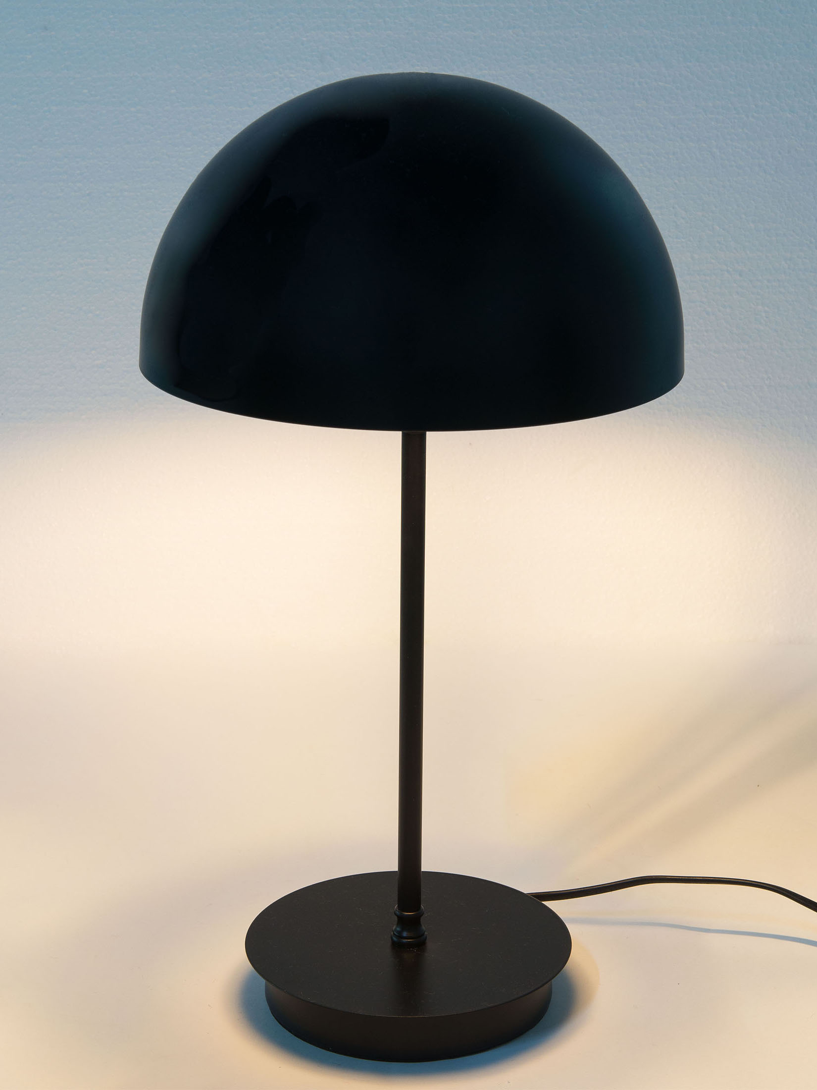 Minimalist Tischleuchte, Black